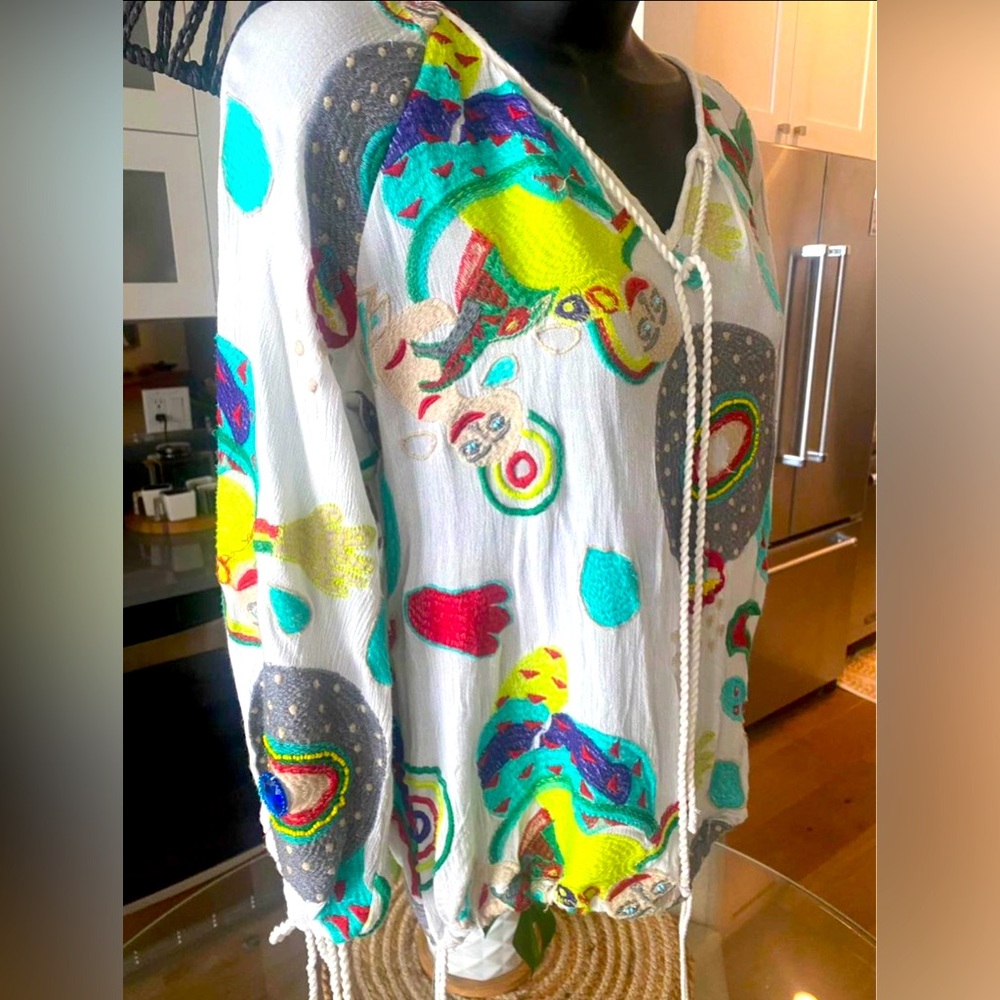 Very unique NJ Couture blouse